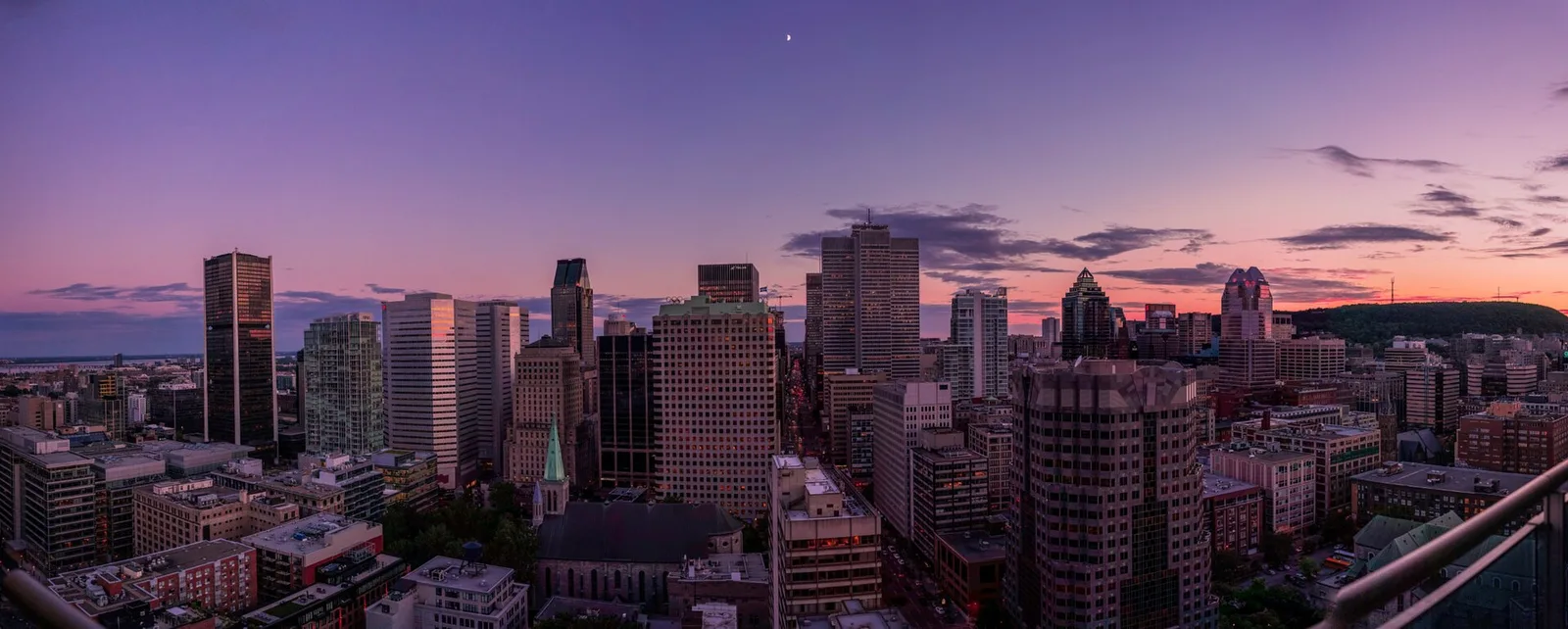 Montreal Skyline (116352951); archival destination atmosphere, not a photograph of the upcoming race
