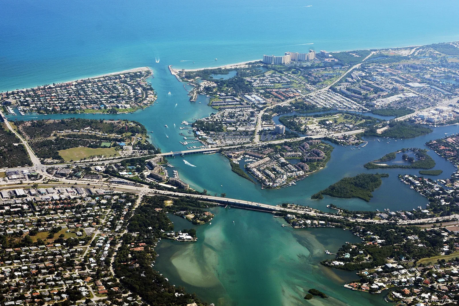 Archival city atmosphere in Jupiter, USA