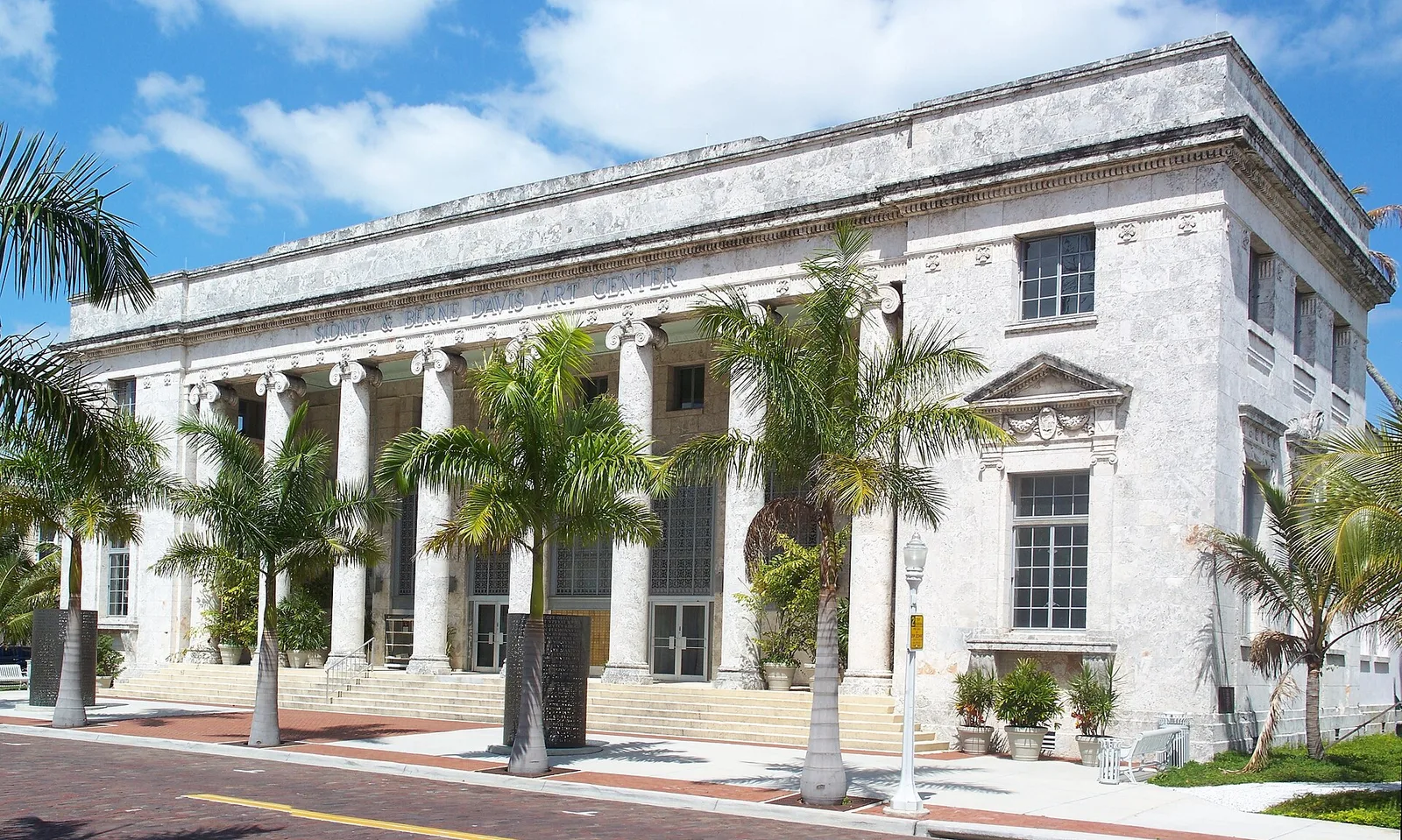 Archival city atmosphere in Ft. Myers, USA