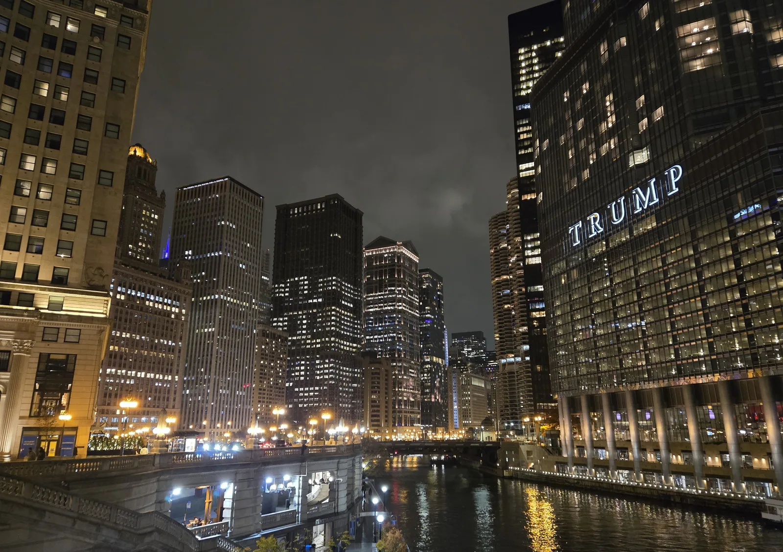 Archival Chicago skyline along the Chicago River