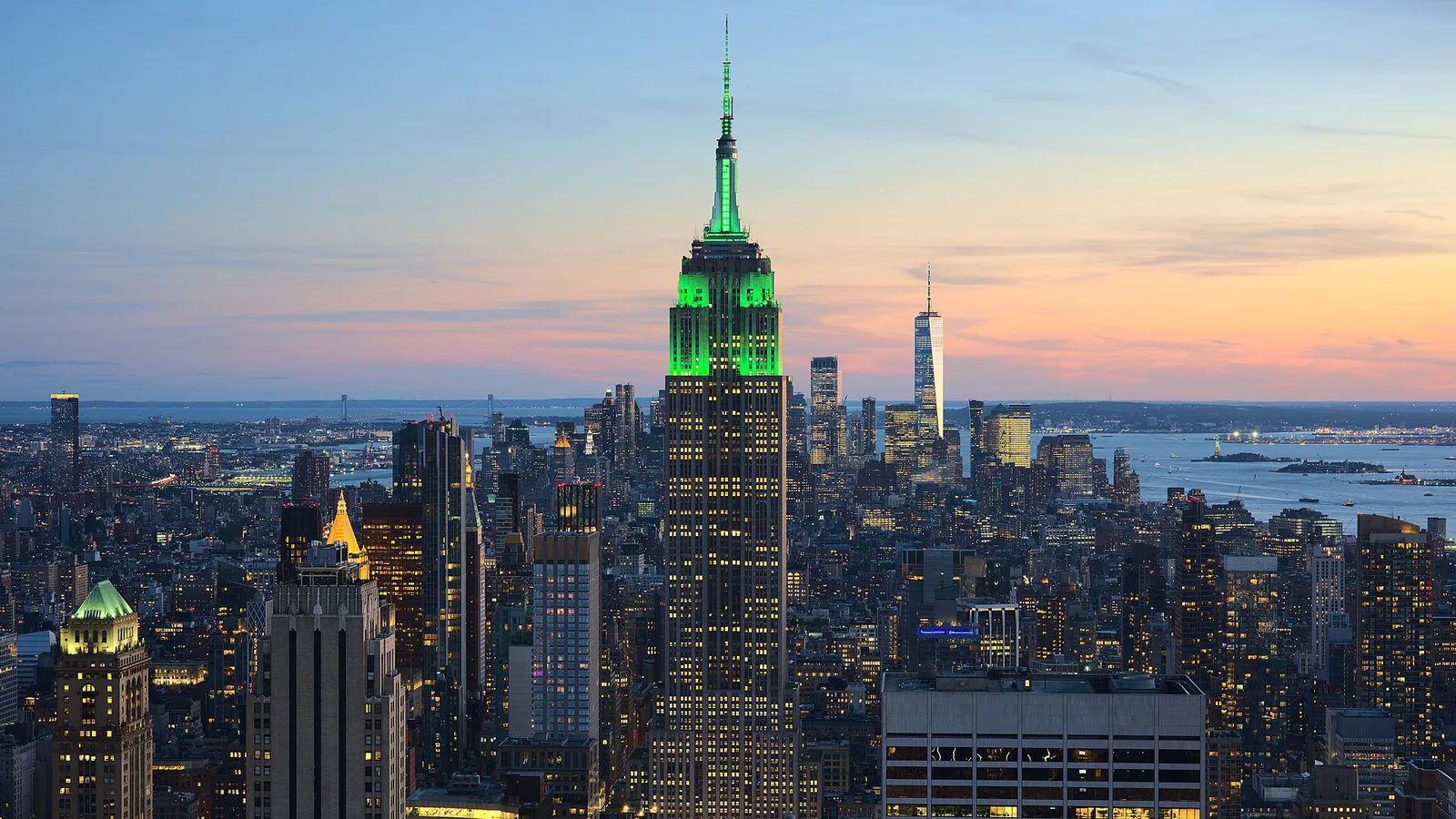 New York, archival destination atmosphere